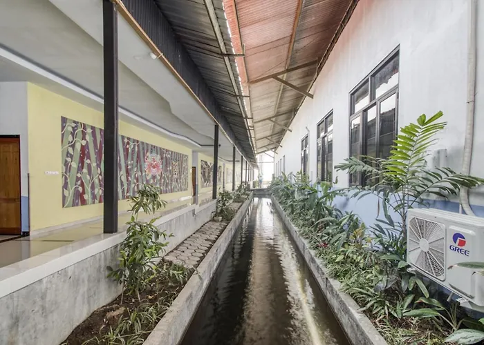 Reddoorz Plus @ FloryHotel Jogja